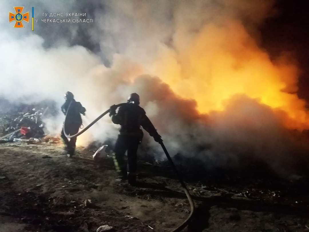 Минулої доби на Черкащині сталися кілька пожеж сухої трави
