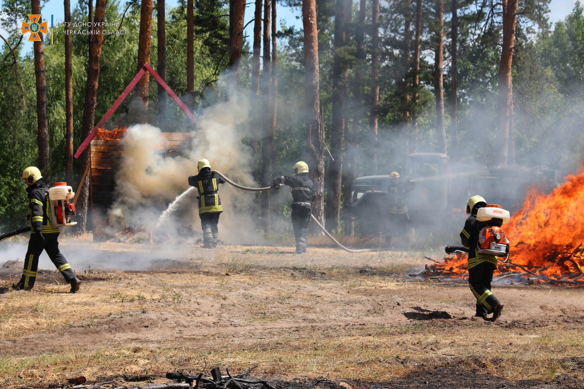 Рятувальники та лісівники навчалися гасити масштабні лісові пожежі
