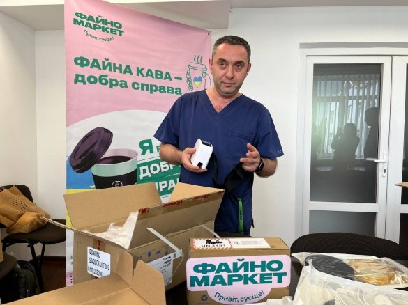 Черкаській обласній лікарні передали необхідне обладнання та медикаменти