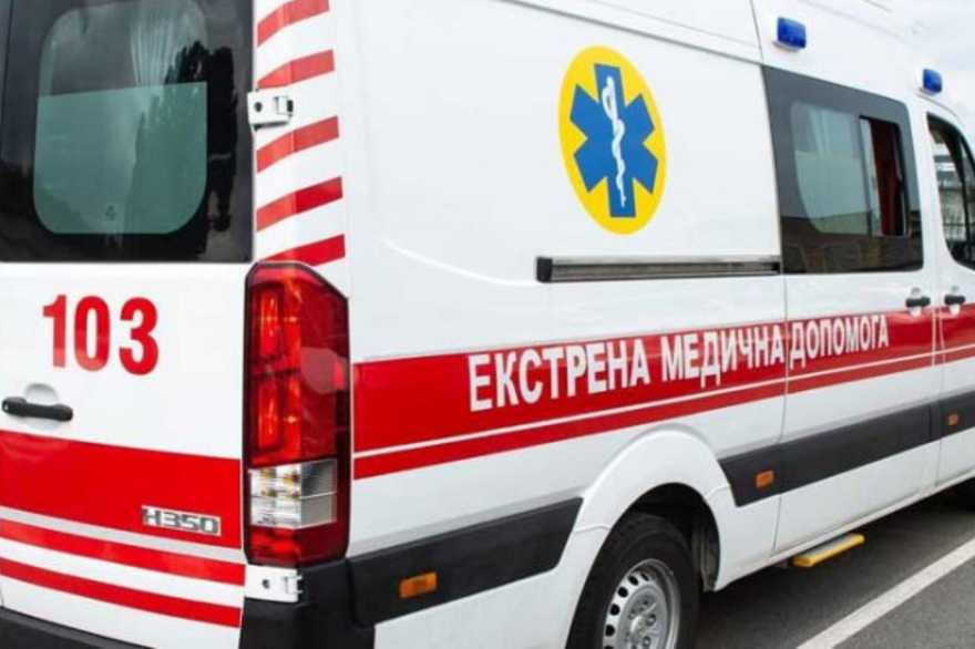 У Черкасах зіткнулися автобус та легковик: постраждало четверо осіб