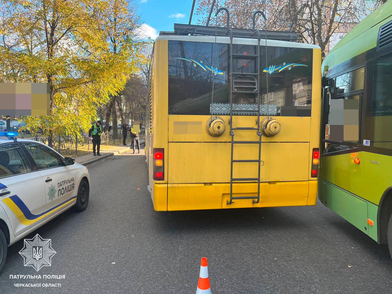 У Черкасах сталася аварія за участі тролейбуса