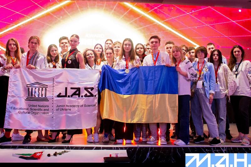 Черкаські школярі − із перемогами міжнародних змагань I-FEST