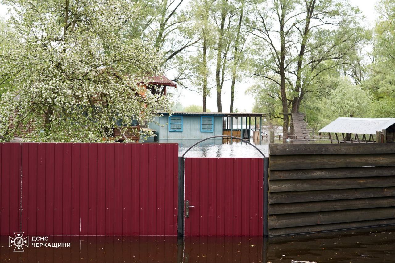 Весняне водопілля:  на Черкащині від суші відрізані водою 12 домоволодінь і 13 будинків