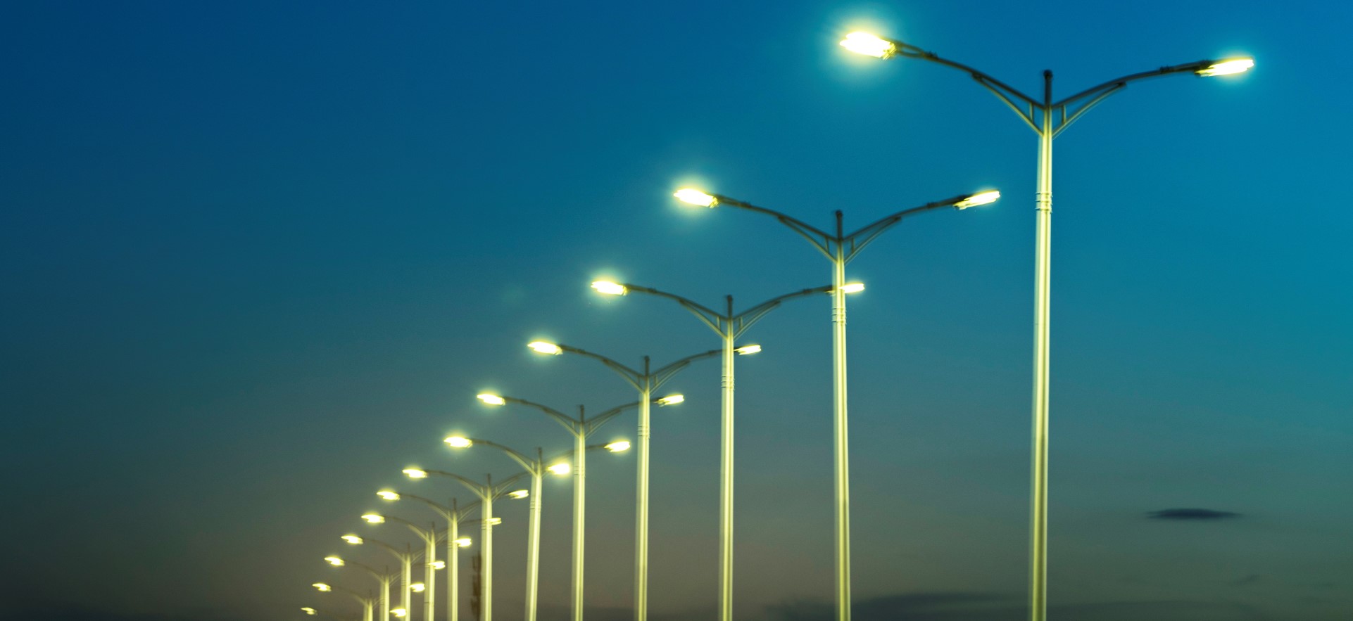 У Каневі вуличне освітлення переводять у режим економії