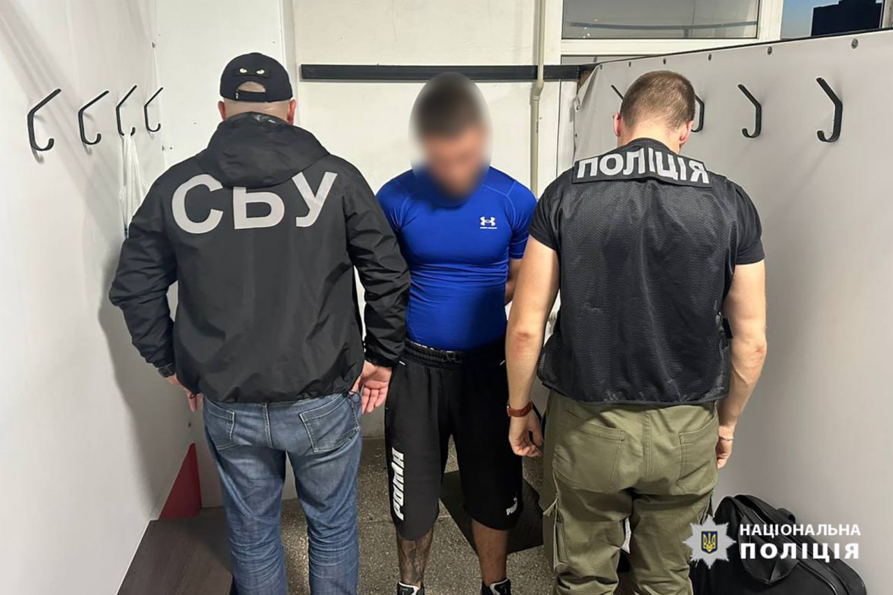 Вимагали гроші за «кришування»: поліція на Черкащині затримала двох чоловіків