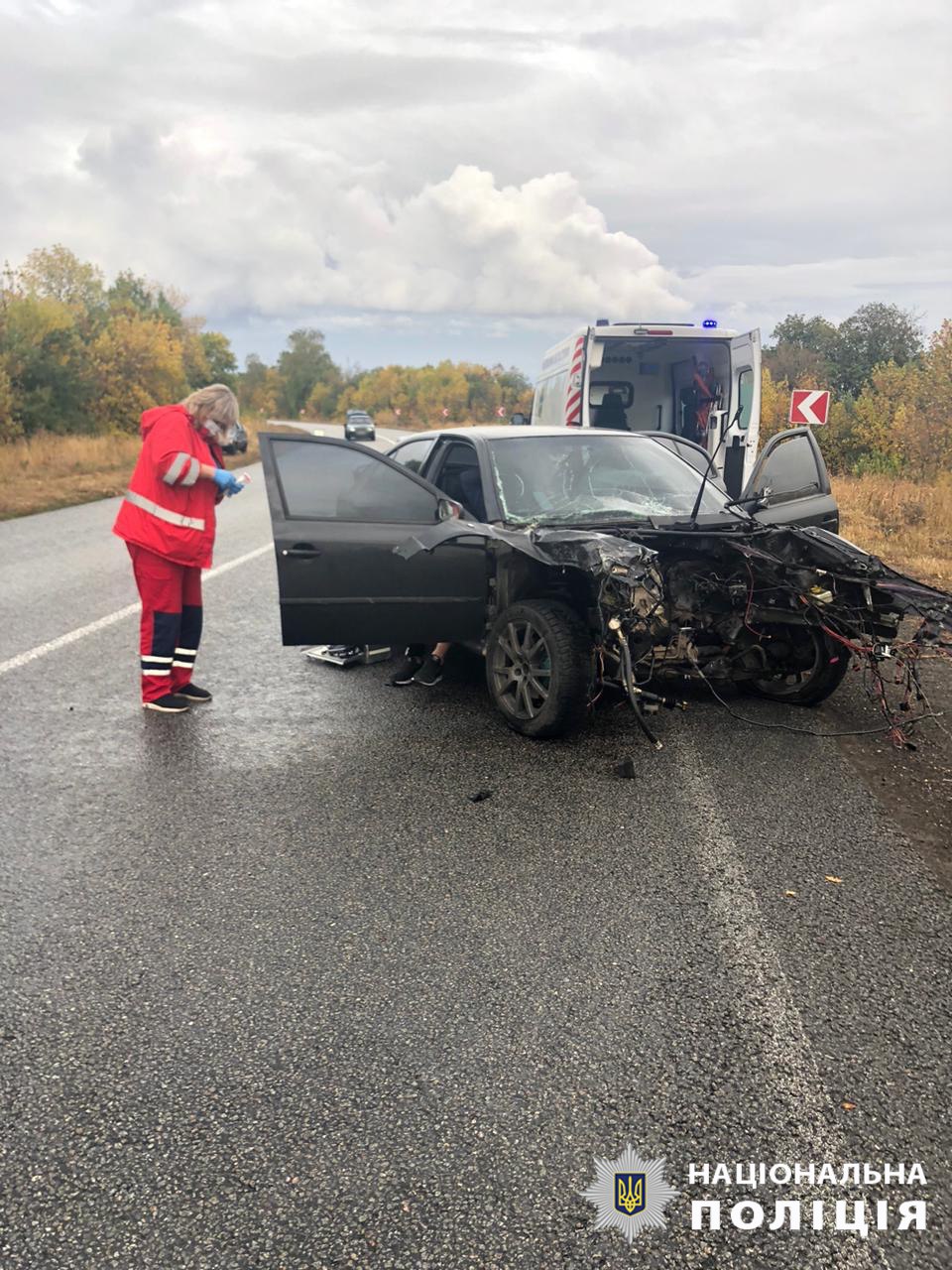 На Смілянщині зіткнулися легковик й мікроавтобус, є травмовані